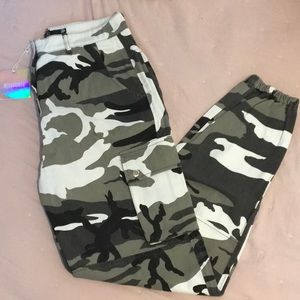 Premium Camo Printed Cargo Pants